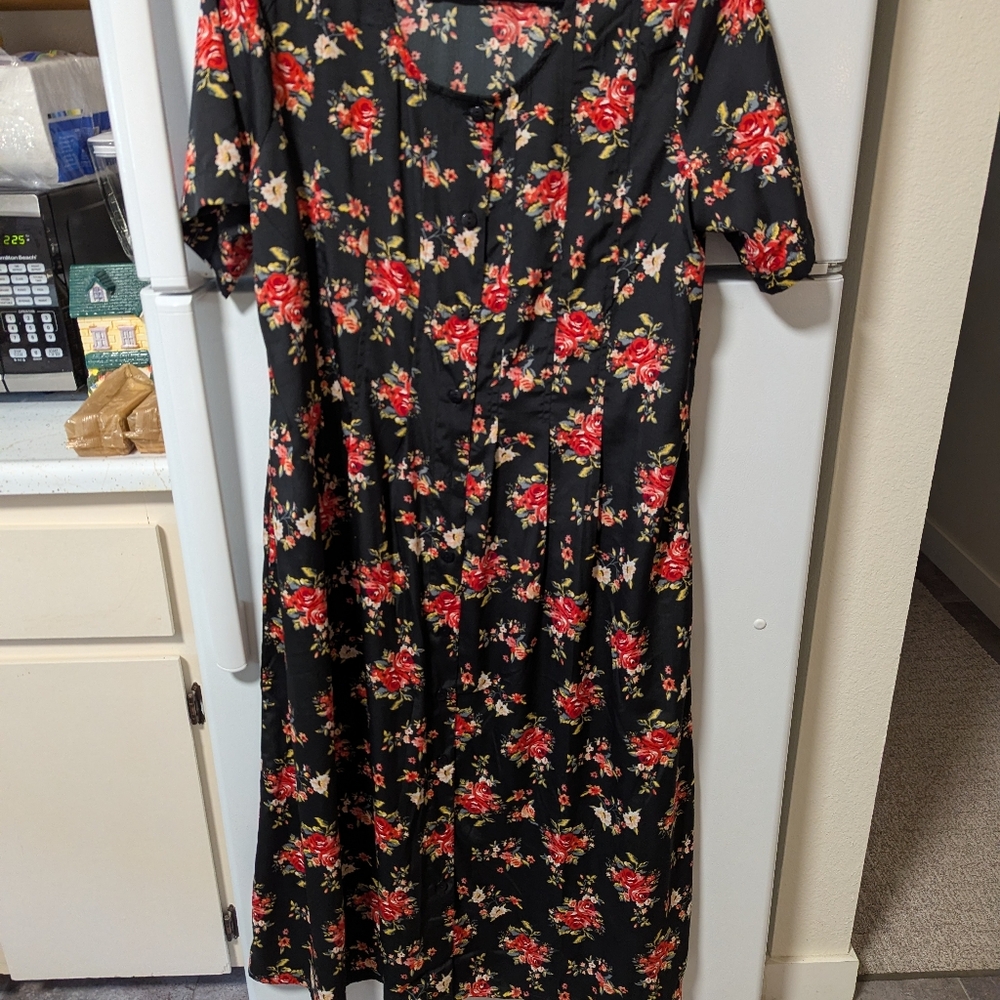 Serengeti Black and Red Floral Midi Dress